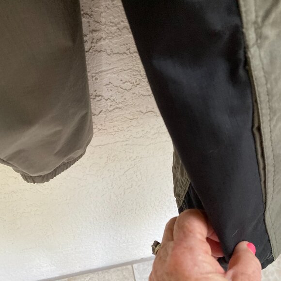 CABELA'S GOLF WINDBREAKER L MEN PULLOVER V NECK KHAKI GREEN GOLF CLASSIC LOGO - Picture 5 of 7